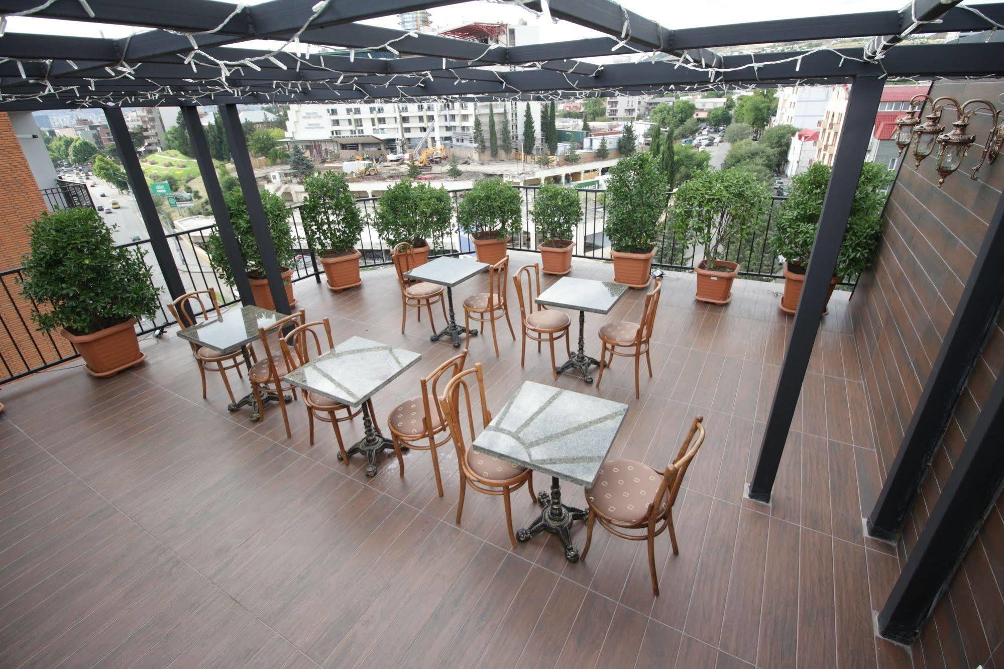 普希金酒店 第比利斯 外观 照片